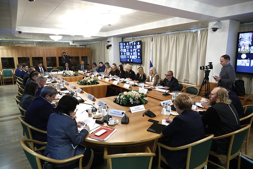 Расширенное заседание Комитета по защите семьи, вопросам отцовства, материнства и детства