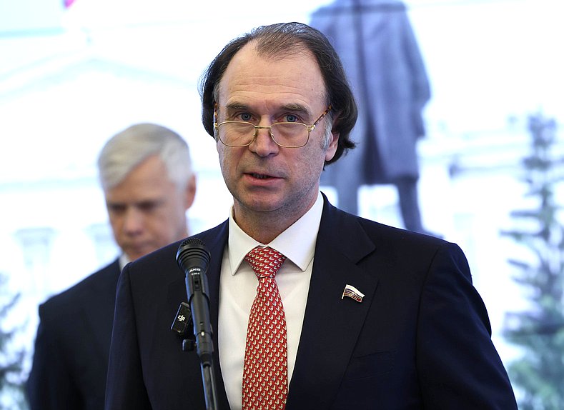 Заместитель Председателя Комитета по защите конкуренции Сергей Лисовский