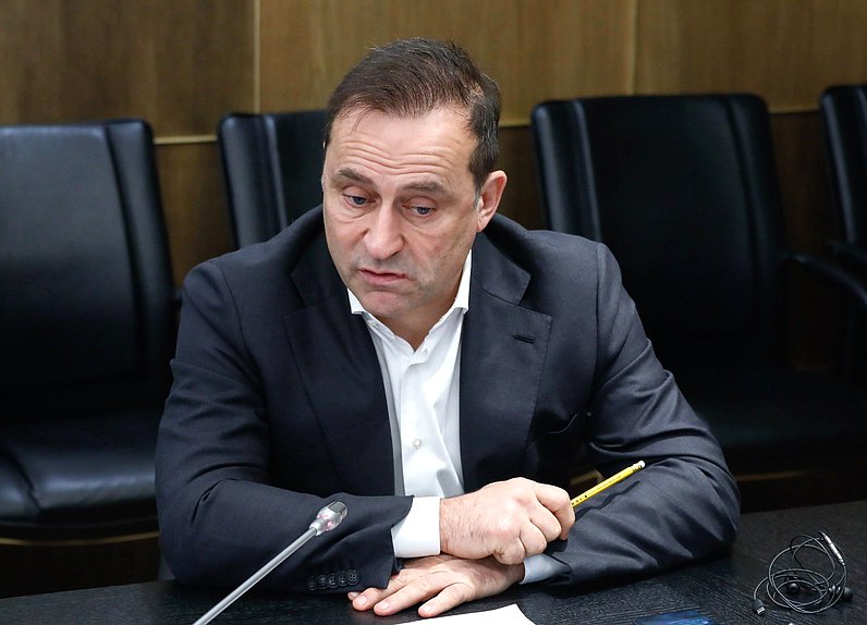 Первый заместитель Председателя Комитета по физической культуре и спорту Дмитрий Свищев