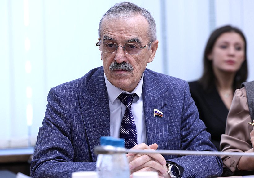 Заместитель Председателя Комитета по просвещению Нурбаганд Нурбагандов