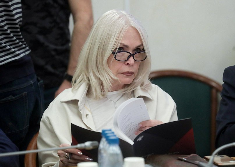 Председатель Комитета по просвещению Ирина Белых