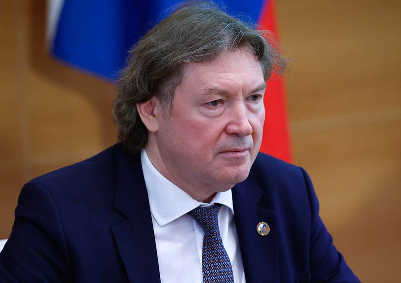 Председатель Комиссии Общественной Палаты по демографии, защите семьи, детей и традиционных семейных ценностей Сергей Рыбальченко