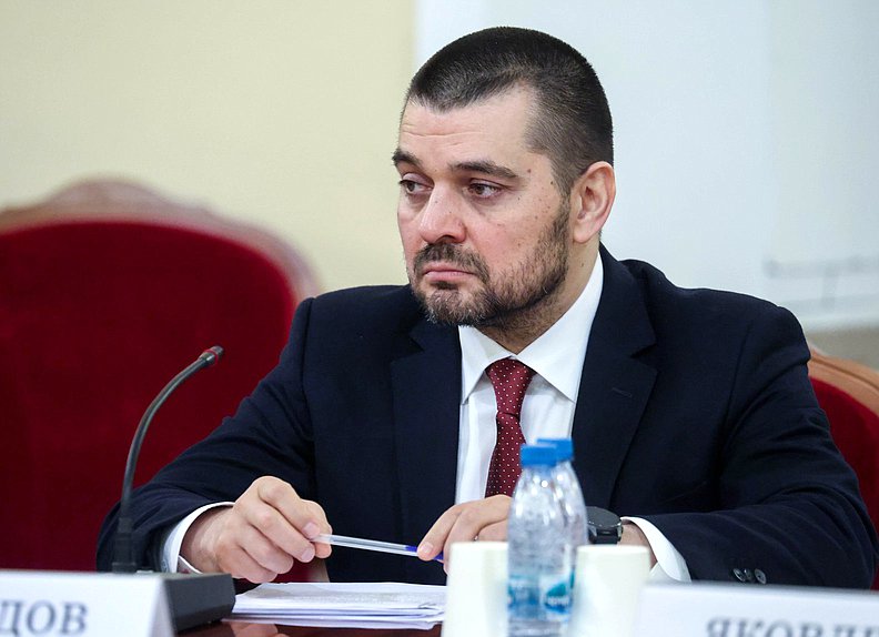 Аудитор Счетной палаты РФ Сергей Мамедов