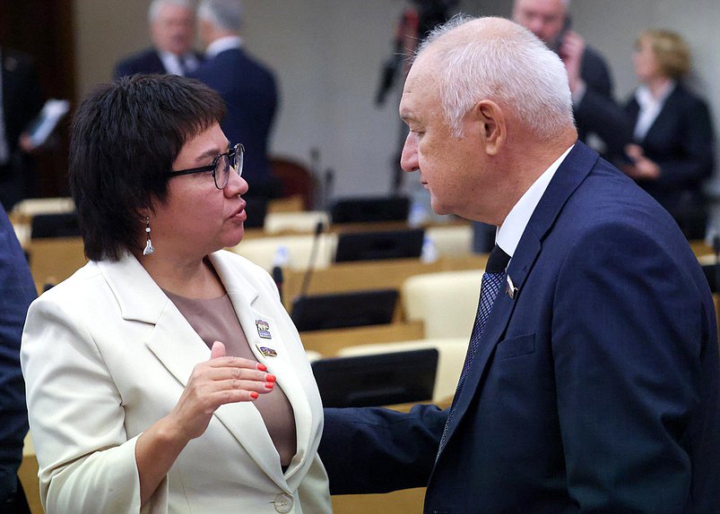 Член Комитета по делам национальностей Елена Евтюхова и Первый заместитель Председателя Комитета Ильдар Гильмутдинов