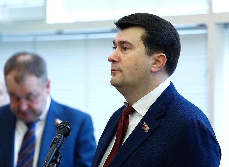 Заместитель Председателя Комитета по экологии, природным ресурсам и охране окружающей среды Олег Лебедев