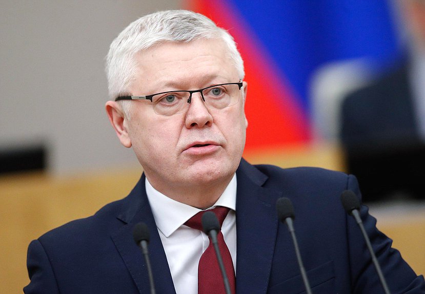 Председатель Комитета по безопасности и противодействию коррупции Василий Пискарев
