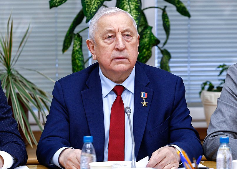 Председатель Комитета по развитию Дальнего Востока и Арктики Николай Харитонов