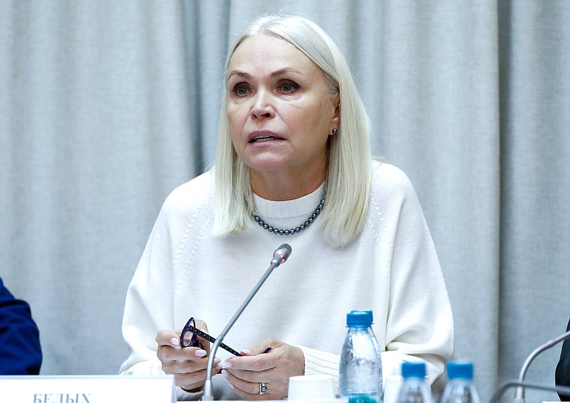 Председатель Комитета по просвещению Ирина Белых