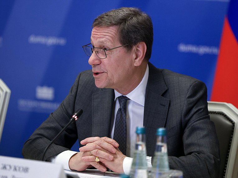 Первый заместитель Председателя Государственной Думы Александр Жуков