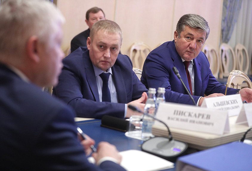 Member of the Committee on Control and Regulations Andrei Alshevskikh and First Deputy Chairman of the Committee on Control and Regulations Rizvan Kurbanov