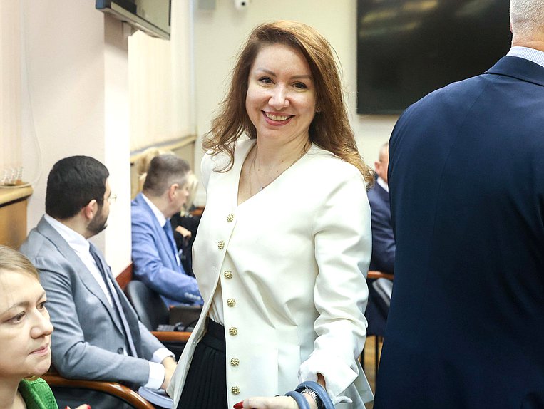 Первый заместитель Министра финансов РФ Ирина Окладникова