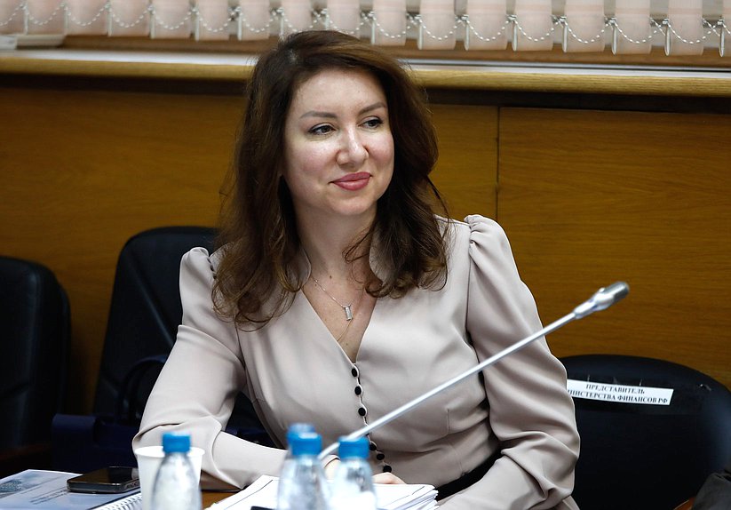 Первый заместитель Министра финансов РФ Ирина Окладникова