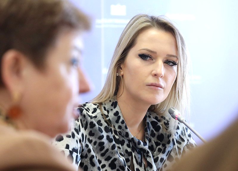 Председатель Комитета по развитию гражданского общества, вопросам общественных и религиозных объединений Яна Лантратова