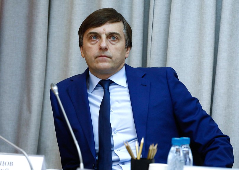 Министр просвещения РФ Сергей Кравцов