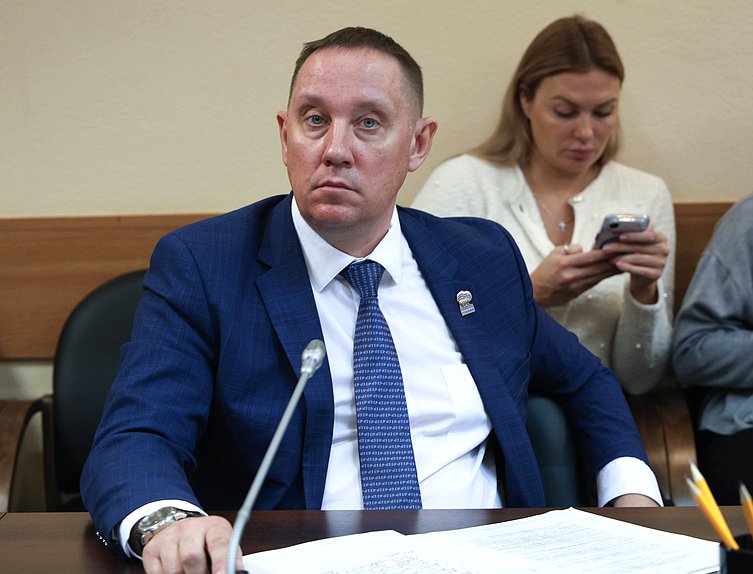 Член Комитета по просвещению Сергей Гладков
