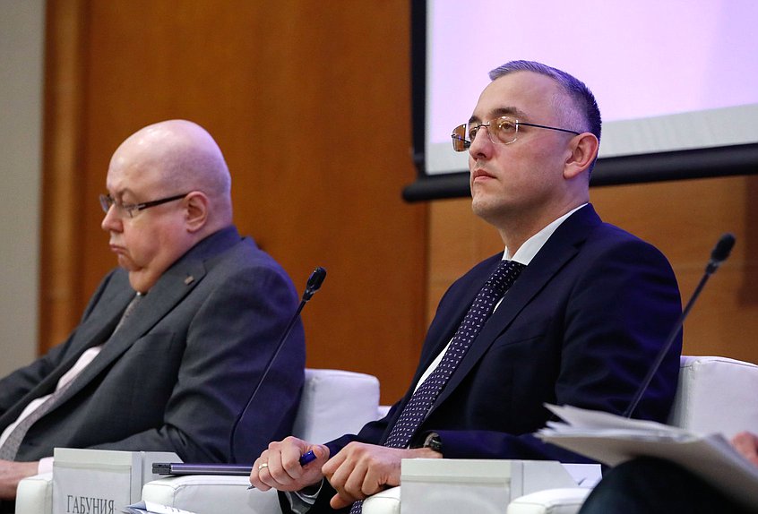 Парламентские слушания на тему «Совершенствование законодательного регулирования обязательного страхования гражданской ответственности владельцев транспортных средств в части восстановительного ремонта поврежденного транспортного средства»