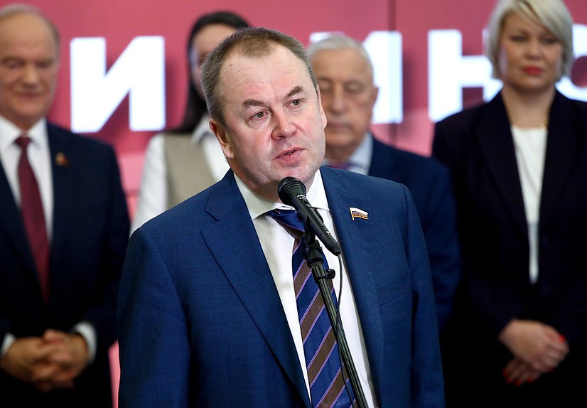 Заместитель Председателя Комитета по экономической политике Станислав Наумов