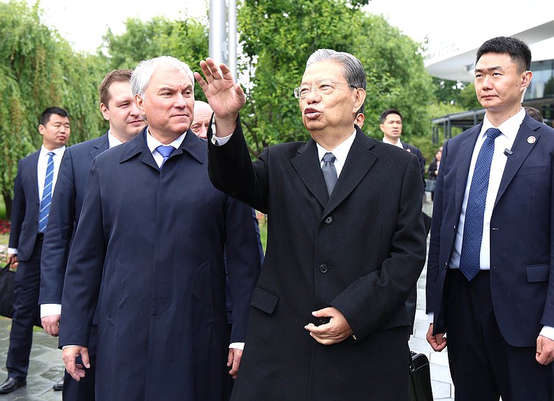 Chairman of the State Duma Vyacheslav Volodin and Chairman of the Standing Committee of the National People's Congress of China Zhao Leji