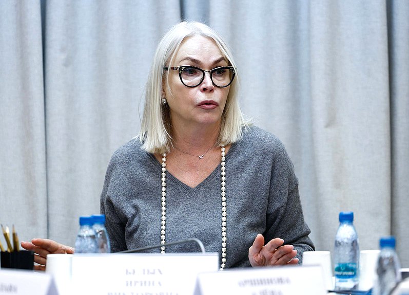 Председатель Комитета по просвещению Ирина Белых
