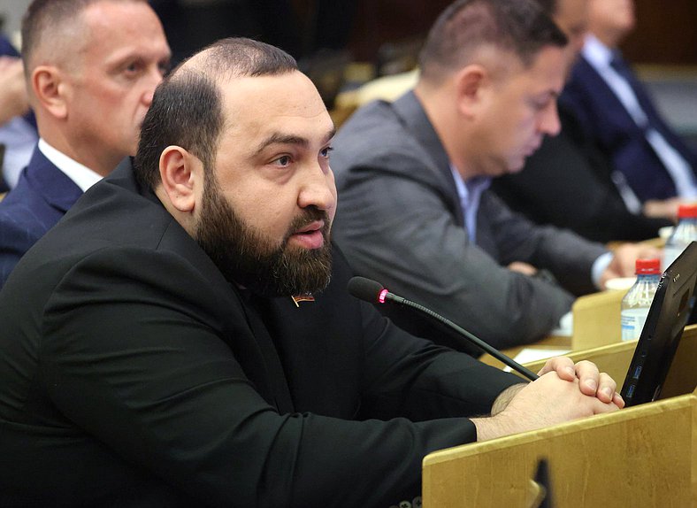 Член Комитета по охране здоровья Бийсултан Хамзаев