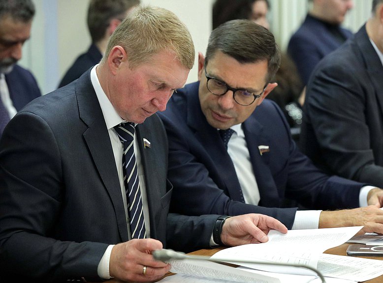 Член Комитета по промышленности и торговле Алексей Канаев