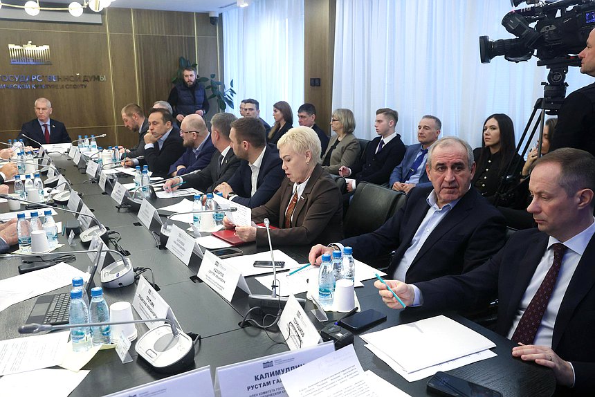 Заседание Комитета по физической культуре и спорту участием Министра спорта РФ Михаила Дегтярева