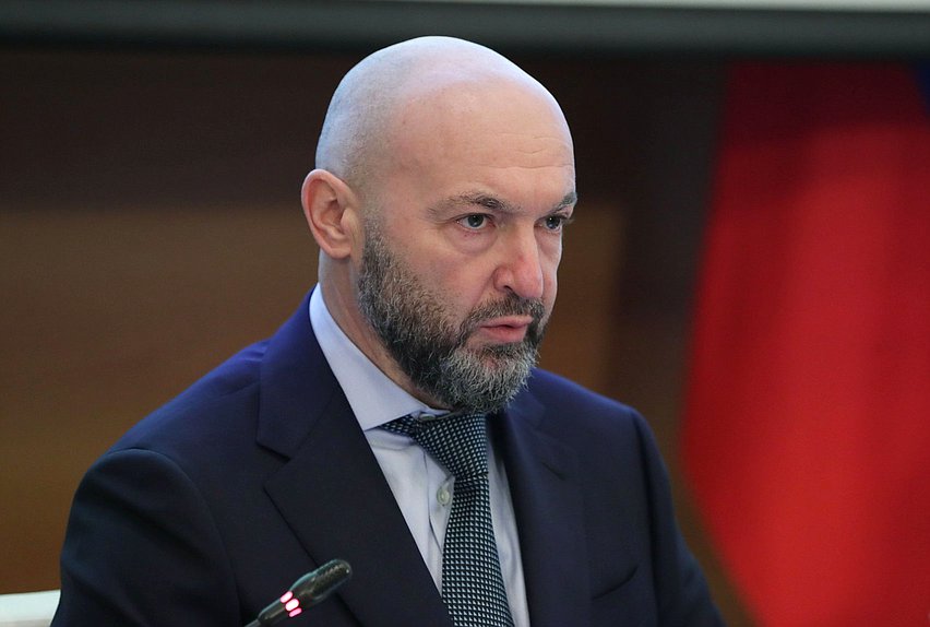 Парламентские слушания Комитета по экологии, природным ресурсам и охране окружающей среды на тему «Проблемы правового регулирования охраны озера Байкал и социально-экономического развития Байкальской природной территории и пути их решения»