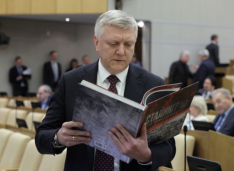 Заместитель Председателя Комитета по государственному строительству и законодательству Дмитрий Вяткин