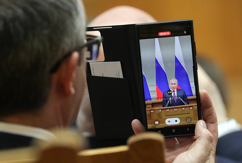 Выступление Президента РФ Владимира Путина перед участниками заседания Совета законодателей при Федеральном Собрании РФ