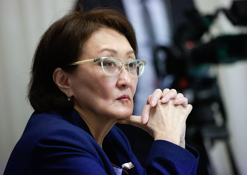 Заместитель Председателя Комитета по государственному строительству и законодательству Сардана Авксентьева