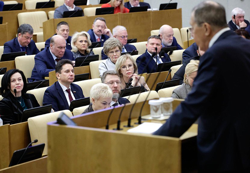 Пленарное заседание. "Правительственный час" (11.02.2026)