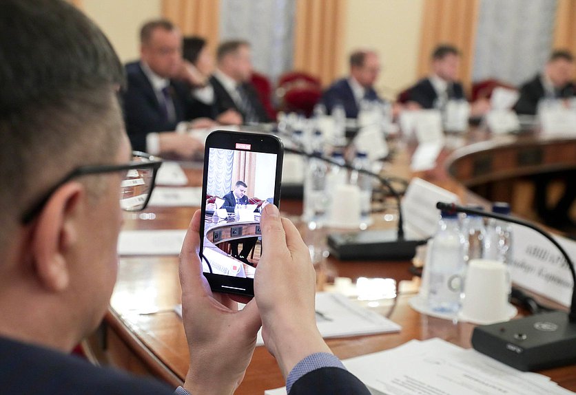 Круглый стол Комитета по малому и среднему предпринимательству на тему «Развитие малого и среднего предпринимательства на муниципальном уровне: проблемы и перспективы»