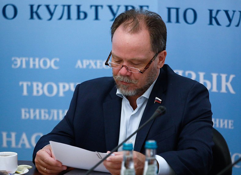 Первый заместитель Председателя Комитета по культуре Александр Шолохов