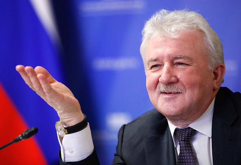 Председатель Комитета по транспорту и развитию транспортной инфраструктуры Евгений Москвичев