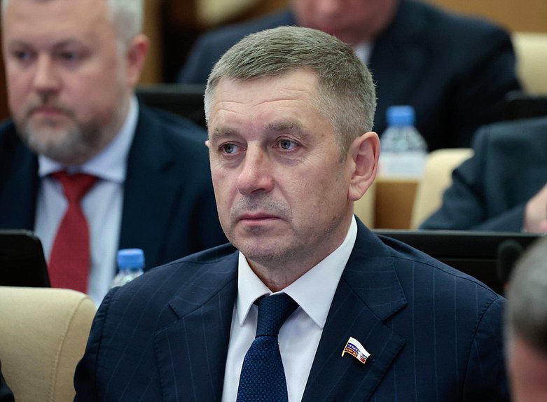 Член фракции "Единая Россия" Андрей Дудоров