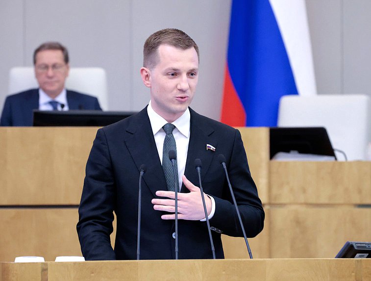 Председатель Комитета по молодежной политике Артем Метелев