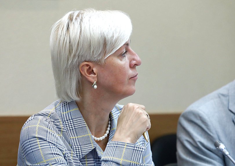 Заместитель Председателя Комитета по просвещению Ирина Ивенских