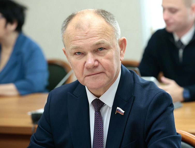 Заместитель Председателя Комитета по охране здоровья Николай Щеглов