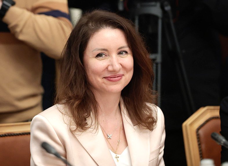 Кандидат на должность заместителя Председателя Правительства РФ – Руководителя Аппарата Правительства РФ Ирина Окладникова