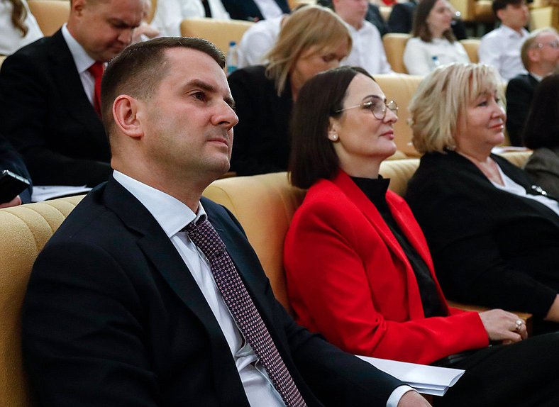 Председатель Комитета по труду, социальной политике и делам ветеранов Ярослав Нилов