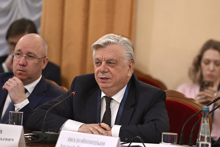 Вице-президент Российского союза промышленников и предпринимателей Александр Мурычев. Сессия "Денежно-кредитная политика"