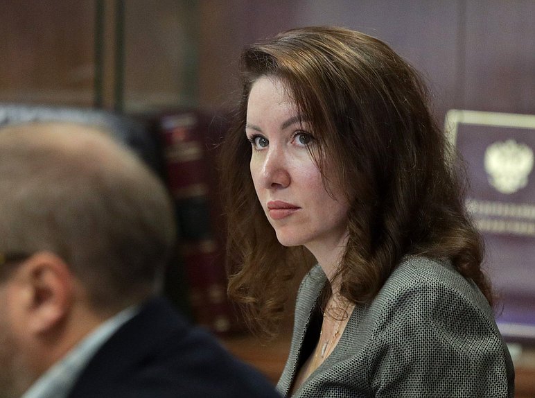 Первый заместитель Министра финансов РФ Ирина Окладникова