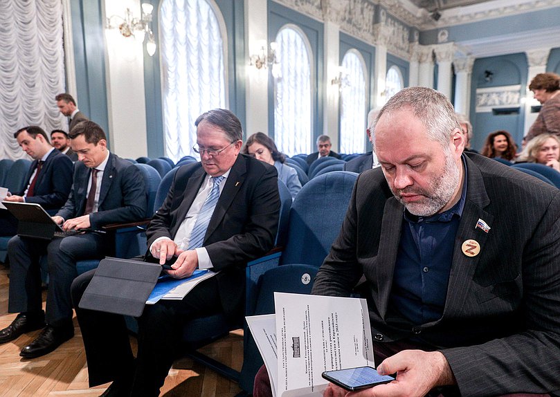 Парламентские слушания Комитета по делам СНГ, евразийской интеграции и связям с соотечественниками на тему «О приоритетах российского председательства в Евразийском экономическом союзе в 2023 году»