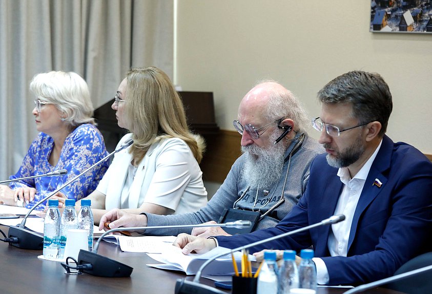 Заседание Комитета по просвещению