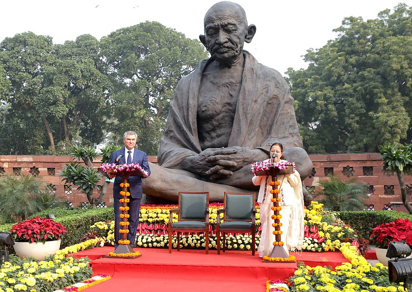 Chairman of the State Duma Viacheslav Volodin and Speaker of the House of the People of the Parliament of the Republic of India Sumitra Mahajan