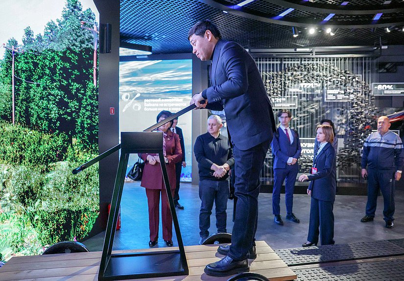 Международная конференция «Роль взаимодействия фракций политических партий и блоков в межпарламентском сотрудничестве стран СНГ». Посещение Национального центра "Россия"