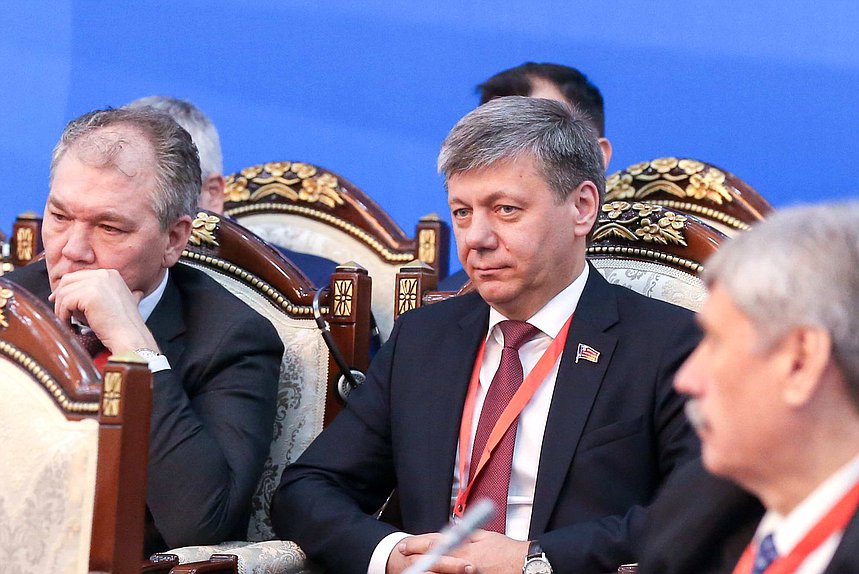 Chairman of the Committee on Issues of the Commonwealth of Independent States and Contacts with Fellow Countryman Leonid Kalashnikov and First Deputy Chairman of the Committee on International Affairs Dmitrii Novikov