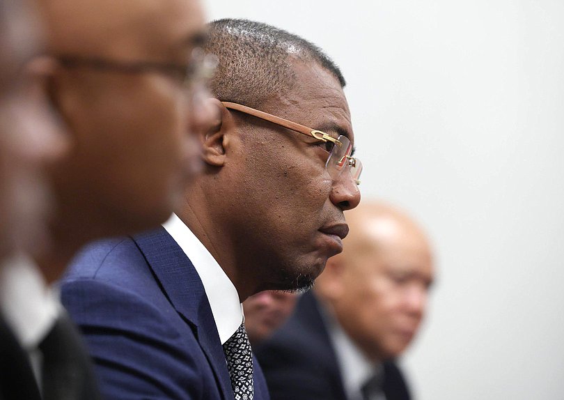 Председатель Национального Собрания Республики Мадагаскар Ситени Тьерри Рандрианасулуниайку