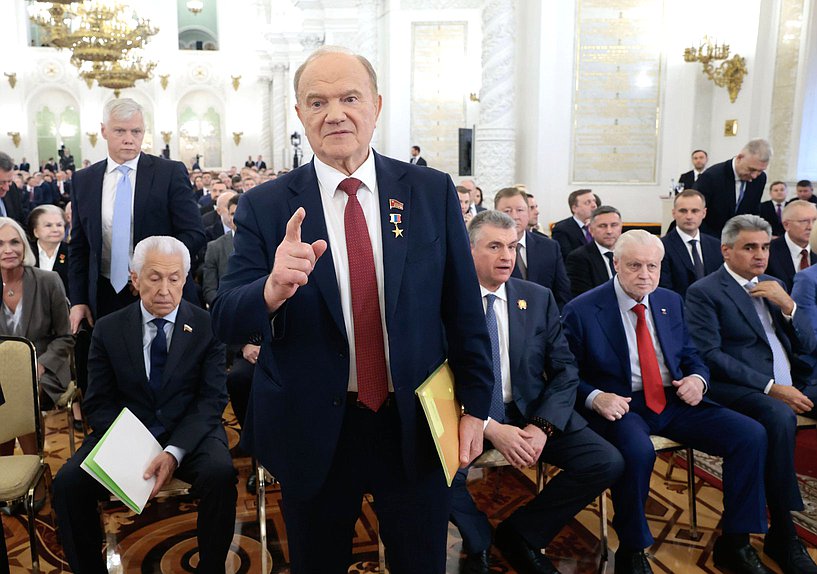 Руководитель фракции КПРФ Геннадий Зюганов
