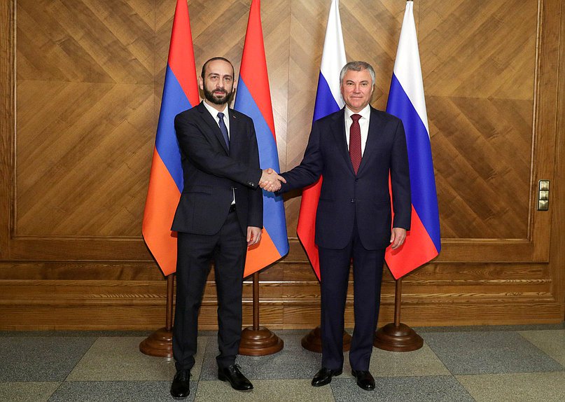 Chairman of the State Duma Viacheslav Volodin and President of the National Assembly of Armenia Ararat Mirzoyan